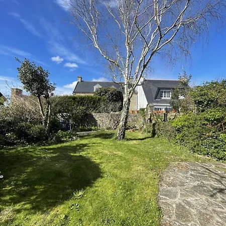 Casa de Férias Maison De Charme Avec Jardin Clos, A 50m Des Commerces Et Proche Plage, Pour 8 Personnes - Fr-1-639-54 *